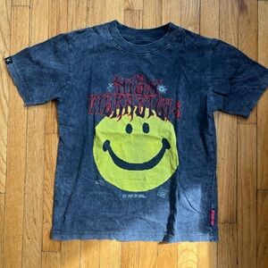 INMINDSEYE High Vibrations Graphic Tee - size xs